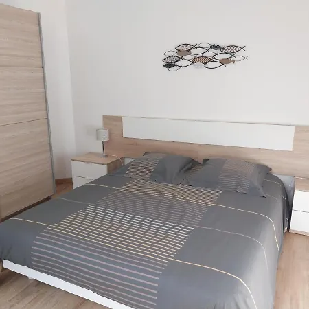 Centre - 600 M De La 4 8 Couch Holiday home Arcachon