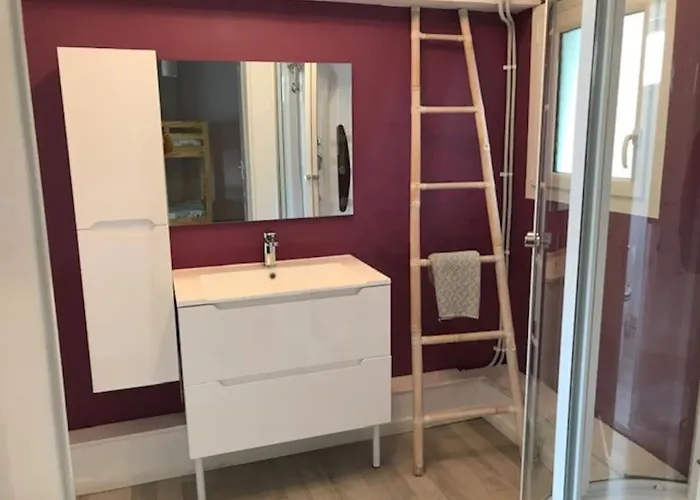 Prázdninový dům Centre - 600 M De La 4 8 Couch *